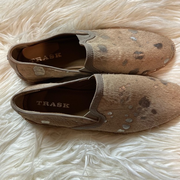 Trask Ali Acid Washed Silver And Tan Polkadot Cowhair Loafers Sz 7 (runs small) - Picture 7 of 9